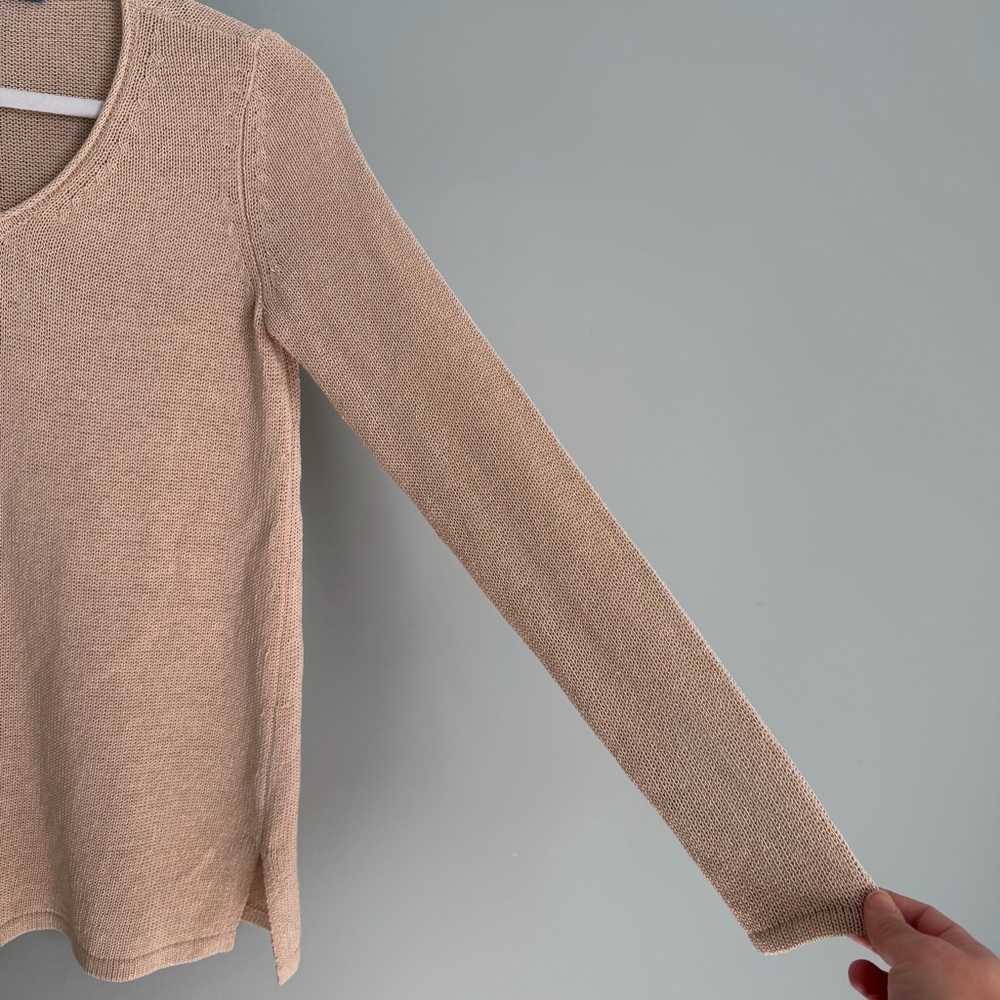 J. McLaughlin "Callum" Beige Tan Lightweight V-Neck Open Knit Sweater Classic - Picture 5 of 15